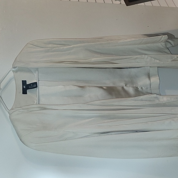 H&M jacket Size 8 - Picture 2 of 5